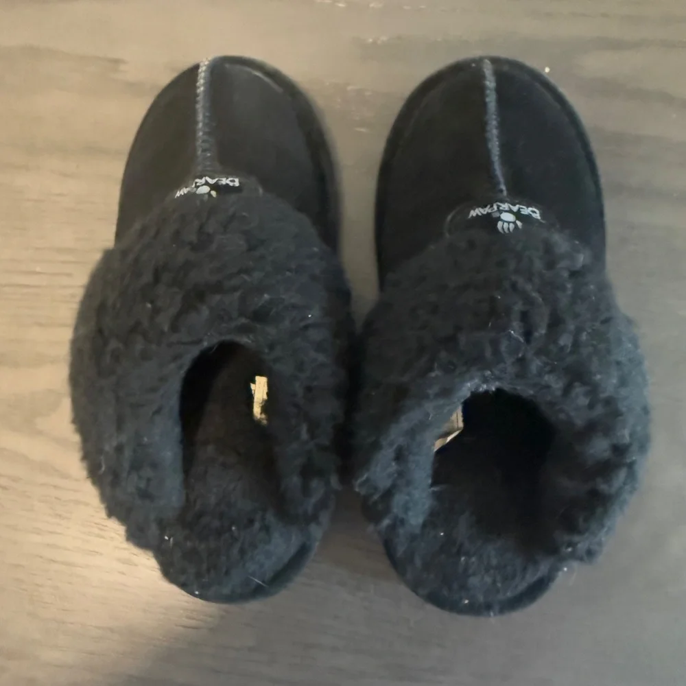 BEARPAW Loki Youth 671Y‎ Black II 011 Width Medium USA Size 2